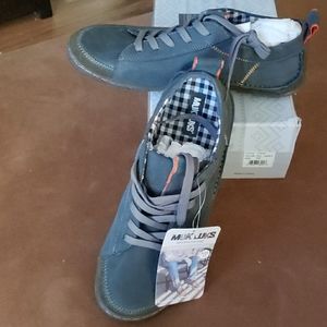 Muk Luks Mens Shoes